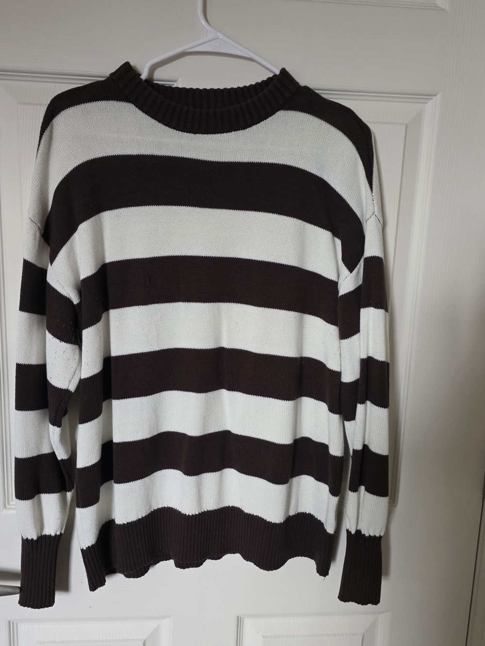 Urban Weekend Brown & White Block Striped Knit Crewneck Sweater - Size L